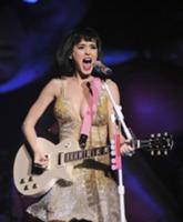 Кэти Перри (Katy Perry) выступила с концертом в ра