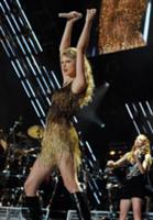 Выступление Тейлор Свифт на  CMA Music Festival Ni
