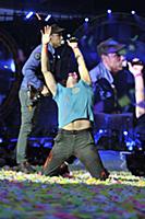 Британские рокеры 'Coldplay' дали концерт на стади