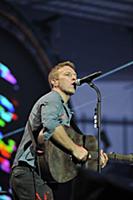 Британские рокеры 'Coldplay' дали концерт на стади