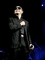 Питбуль (Pitbull) выступил с концертом в Нью-Йорке