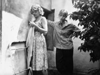 Кадры из фильма 'Сошедшие с небес', СССР, 1986. На
