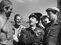 Кадры из фильма 'Шурка выбирает море'