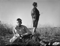 Кадр из фильма 'Последний хлеб', СССР, 1963. На фо