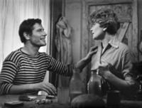 Кадр из фильма 'Последний хлеб', СССР, 1963. На фо