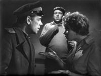 Кадр из фильма 'Последний хлеб', СССР, 1963. На фо