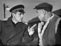 Кадр из фильма 'Последний хлеб', СССР, 1963. На фо