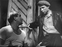 Кадр из фильма 'Последний хлеб', СССР, 1963. На фо