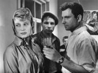 Кадр из фильма 'Последний хлеб', СССР, 1963. На фо