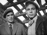 Кадр из фильма 'Последний хлеб', СССР, 1963. На фо
