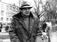 Кадр из фильма 'Кувырок через голову', СССР, 1987.