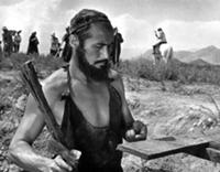 Кадр из фильма 'Поклонись огню', 1971. На фото: Су