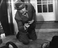 Кадр из фильма 'На острие меча', СССР, 1986. На фо