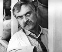 Кадр из фильма 'На острие меча', СССР, 1986. На фо