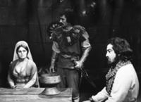 Кадры из фильма 'Бабек', СССР, 1979. На фото - Ама