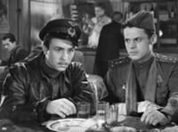 Кадр из фильма 'Город зажигает огни', СССР, 1958. 