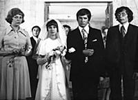 Кадр из фильма 'Школьный вальс', СССР, 1977. На фо