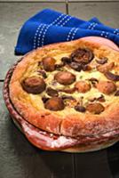 Пирог с грибами и сыром