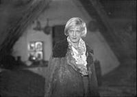 Кадр из фильма «Трактористы», (1939). На фото: Мар
