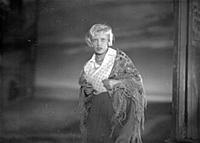 Кадр из фильма «Трактористы», (1939). На фото: Мар
