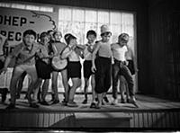 Кадр из фильма «Добро пожаловать, или Посторонним 