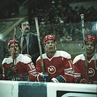 Кадры из фильма «Такая жесткая игра - хоккей», (1983)