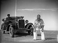 Кадр из фильма «Трактористы», (1939).