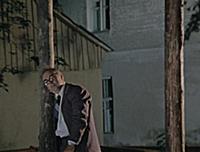 Кадр из фильма: 'Покровские ворота', (1982). На фо