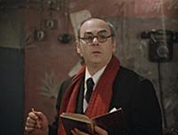 Кадр из фильма: 'Покровские ворота', (1982). На фо