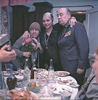 Кадр из фильма «Небеса обетованные», (1991). На фо