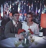 Кадр из фильма «Предчувствие любви», (1982). На фо