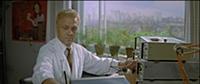 Кадр из фильма «Где находится нофелет», (1987). На