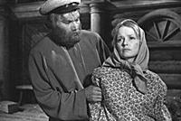 Кадр из фильма «Муму», (1959). На фото: Нина Гребе