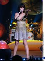 Кэти Перри (Katy Perry) выступила с концертом в ра