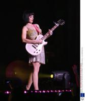 Кэти Перри (Katy Perry) выступила с концертом в ра