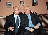 Кинорежиссер, член комитета Государственной думы Р