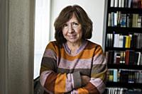 Светлана Алексиевич получила Нобелевскую премию по литературе