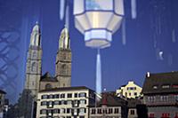 Цюрих (Zurich), Швецария. На фото - отражения собо