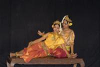 Ученицы школы национальных танцев Аспар 'Apsara Ar