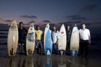 Серфингисты из команды 'Surfing for Peace' в секто