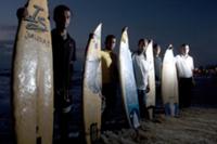 Серфингисты из команды 'Surfing for Peace' в секто