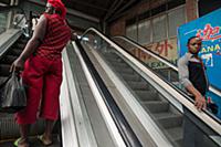 Фоторепортаж о жизни африканских иммигрантов в Кит
