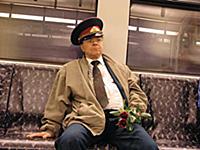 Фоторепортаж о пассажирах немецкого метро, Берлин,