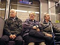 Фоторепортаж о пассажирах немецкого метро, Берлин,
