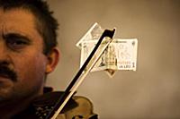 Romania / Negreni / 2014 / Musician and his tip mo