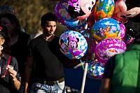 Romania / Negreni / 2014 / Balloon seller.

© зron