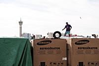 United Arab Emirates / Dubai / 2014 / Workers load