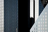 United Arab Emirates / Dubai / 2014 / Modern shape