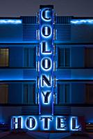 USA / Florida / Miami / 2009 / The iconic neon log