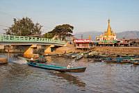 MYANMAR / Shan State / Inle Lake / Nyaungshwe / Go